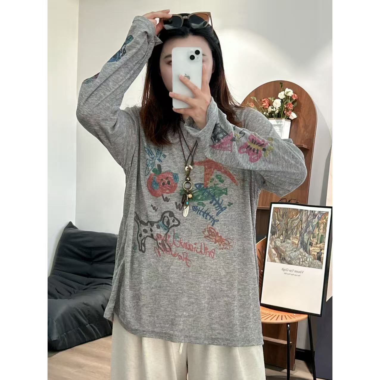 【咔咔】狗狗心事-常规长袖防晒印花慵懒风T恤百搭秋季女士K0362