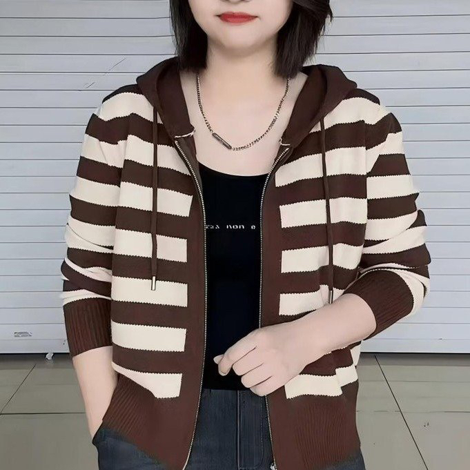 2025秋季网红爆款高档洋气条纹简约风休闲通勤连帽针织拉链外套女