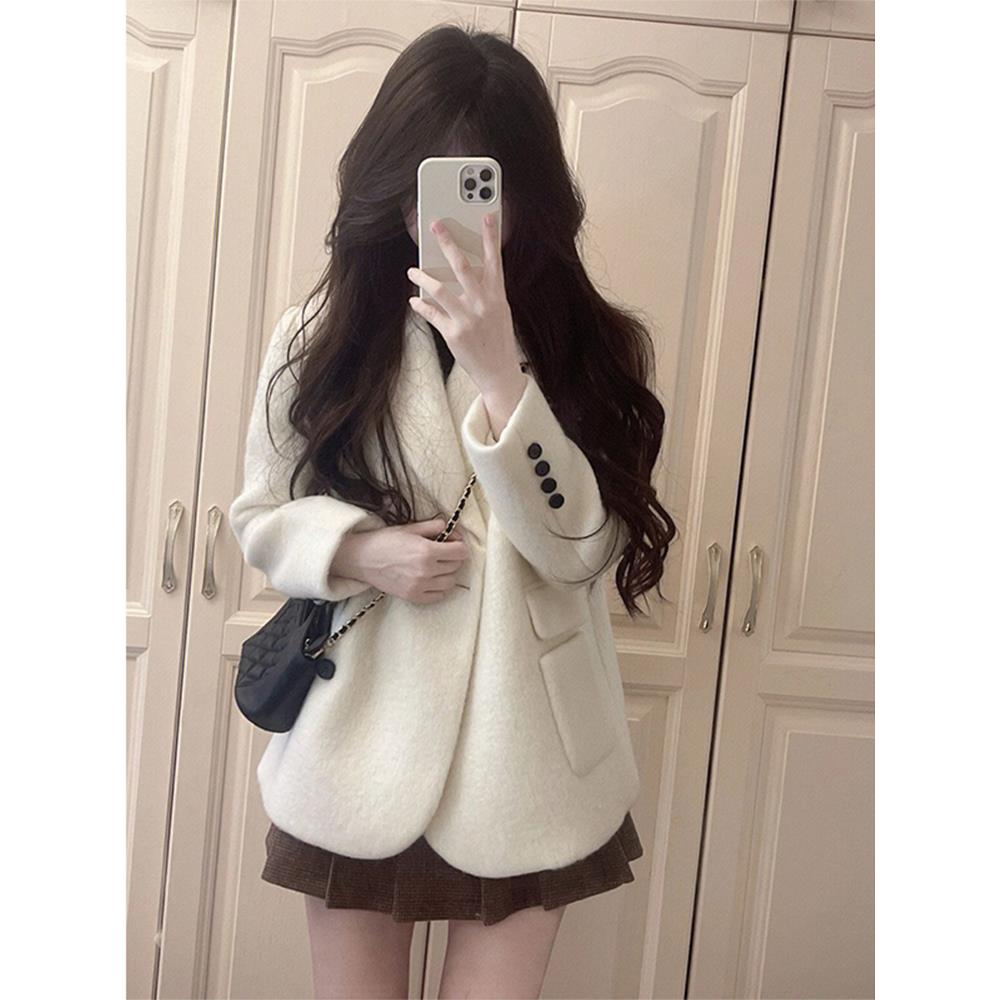 白色女式短绒衣2025新款秋冬小款高端厚西装羊绒绒衣
