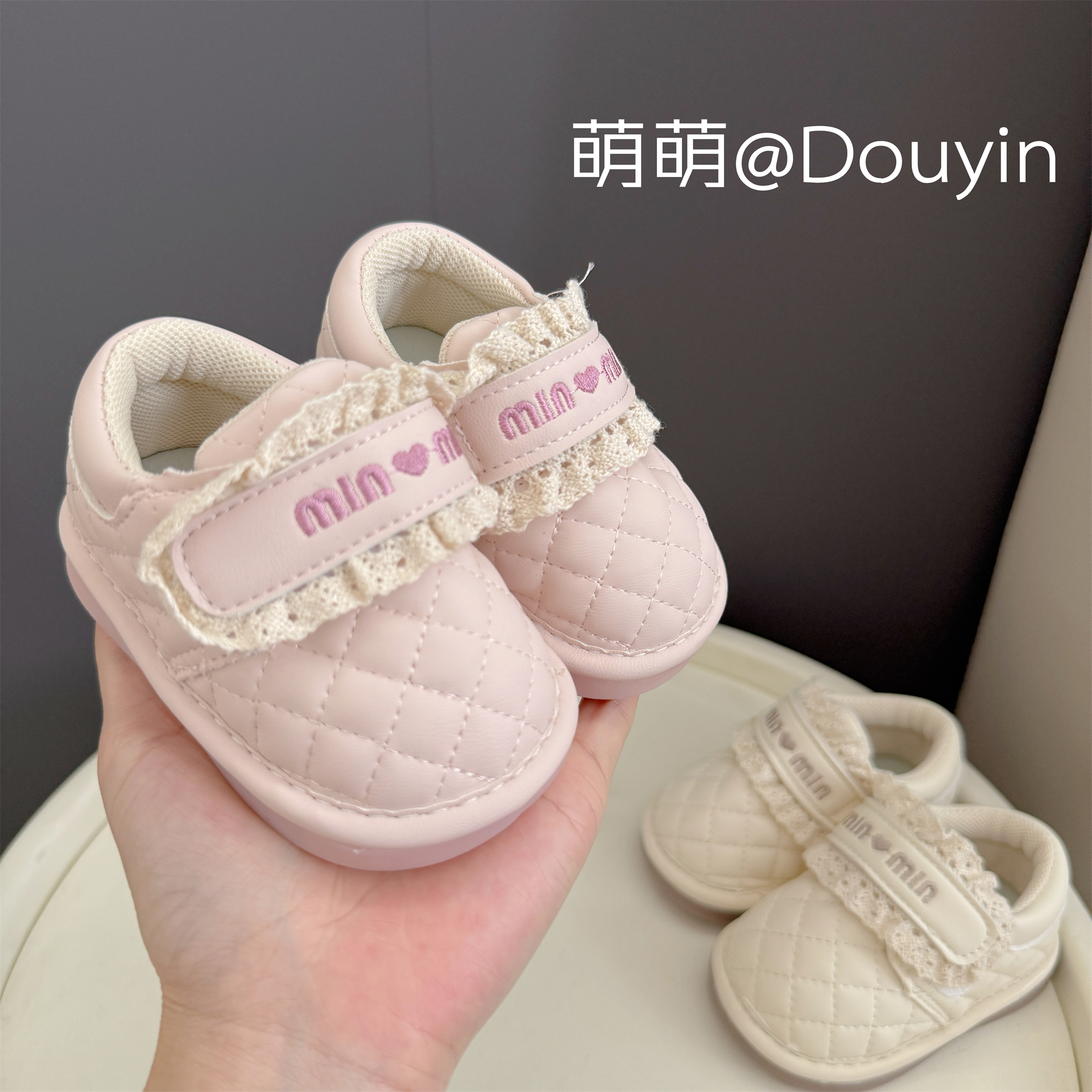 秋季女宝宝学步鞋1-2岁婴儿鞋子软胶底幼童可爱公主防滑幼叫叫鞋