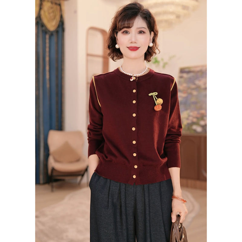 年轻妈妈秋装时尚针织小衫2025新款洋气毛衣中老年女装上衣服套装
