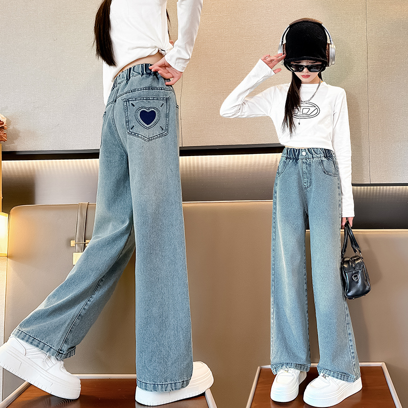 女童牛仔裤秋冬加绒裤子儿童后袋爱心窄版阔腿裤直筒裤一体绒长裤