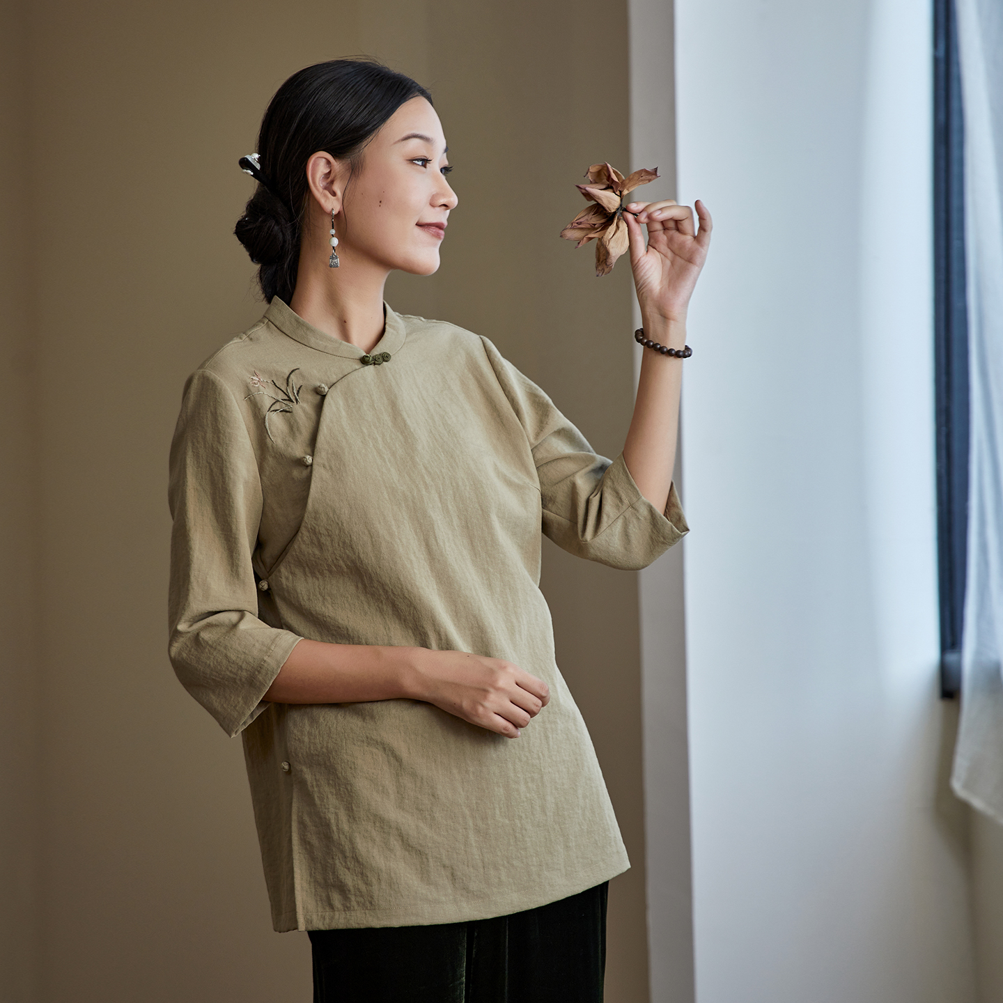 布小匠原创设计羊毛混纺旗袍上衣女2025新款秋季中式文艺衬衫外套