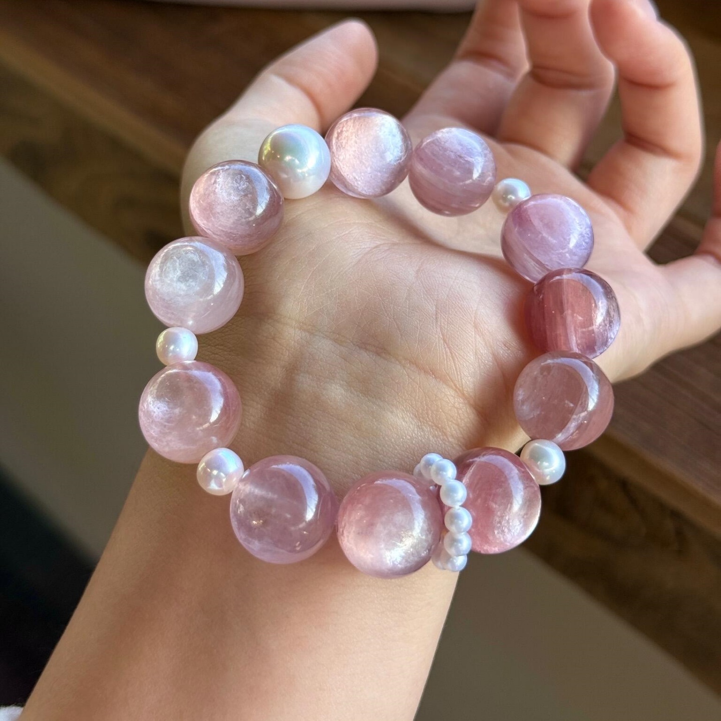 铜合金手链 【樱花信笺】粉色串珠手链设计感温柔显白手串透体仙气