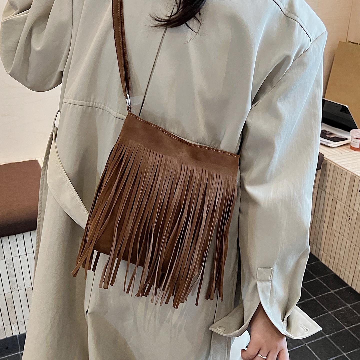 波西米亚流苏包包女2025新款秋冬覆古麂皮绒斜挎包时尚流行单肩包