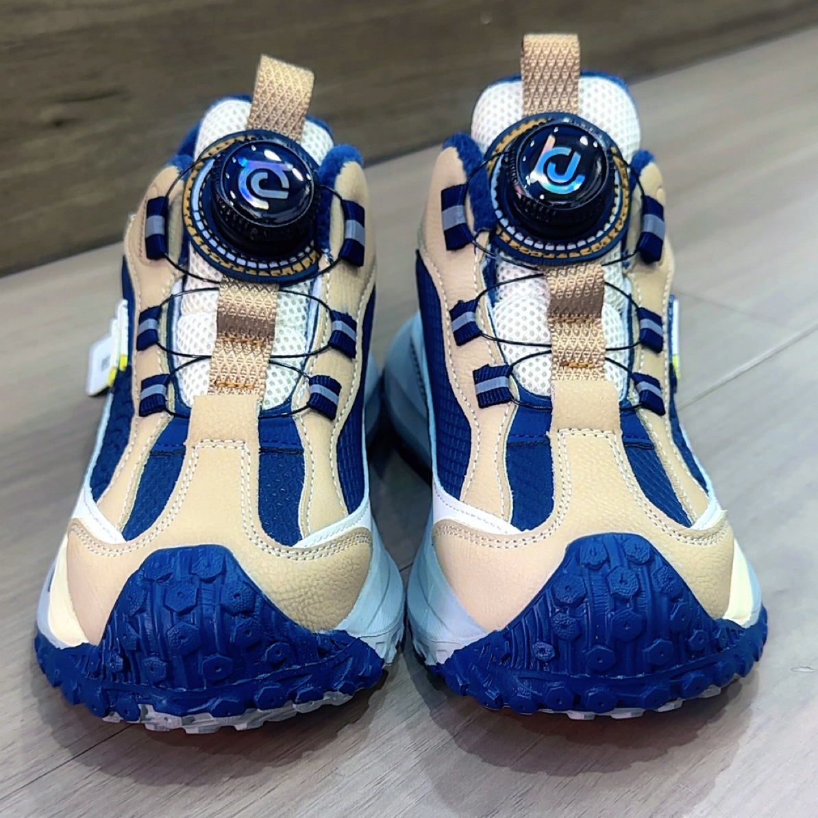 减震童鞋户外女通用春秋女童软底男透气运动鞋