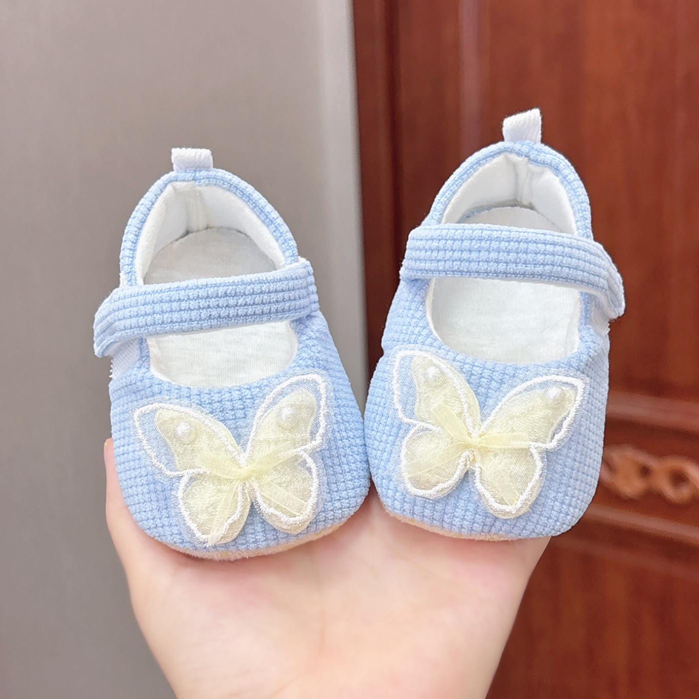 可爱风男女通用袜鞋公主风春秋男女宝套筒魔术贴蝴蝶防滑步前单鞋