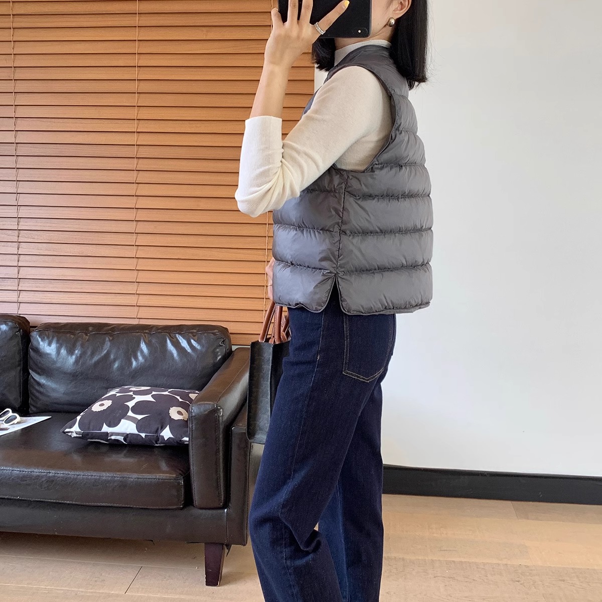 羽绒轻盈保暖白鸭绒叠穿珠光轻薄款立领内胆无袖马夹女秋冬马甲