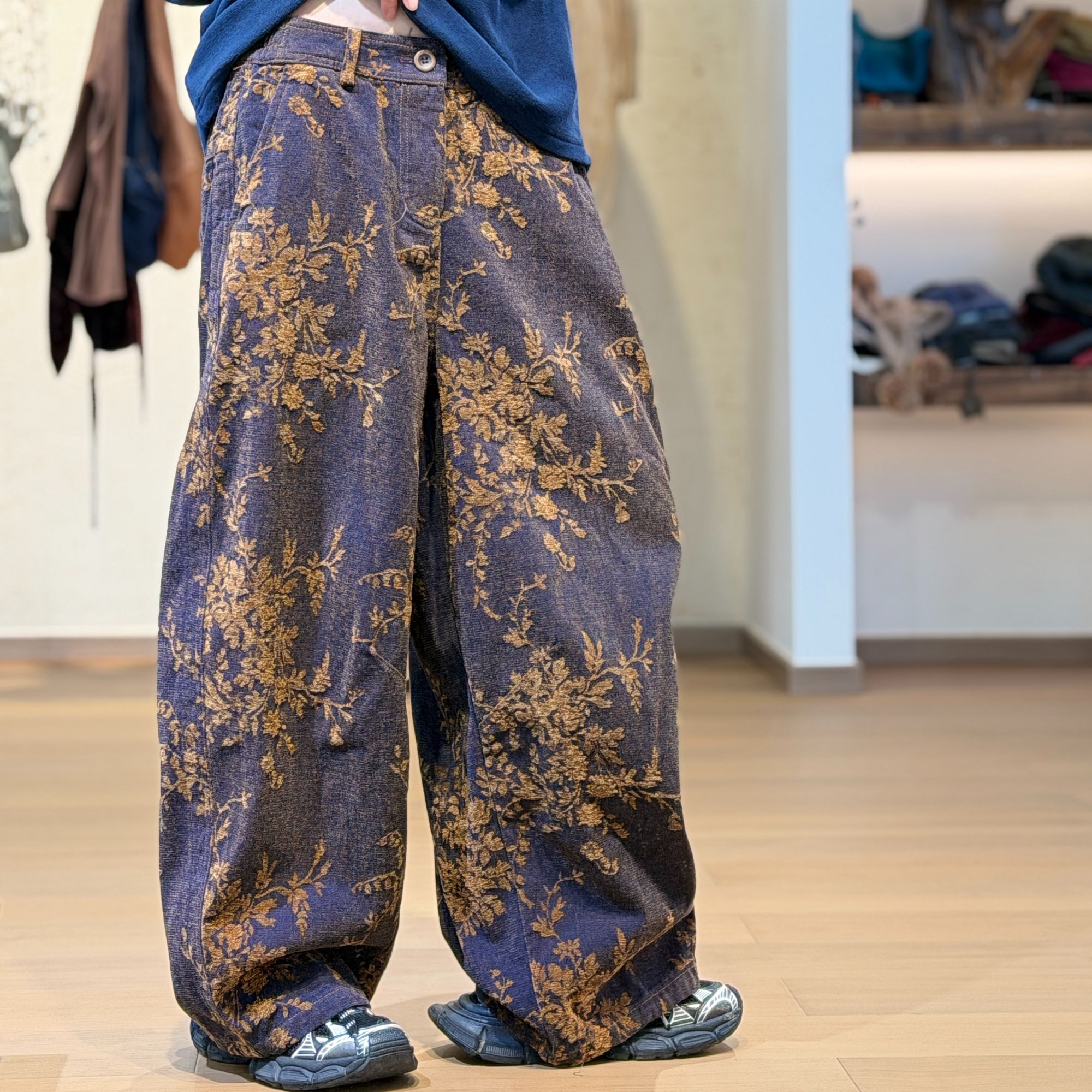 衣牧了然25919A色织提花双面休闲裤