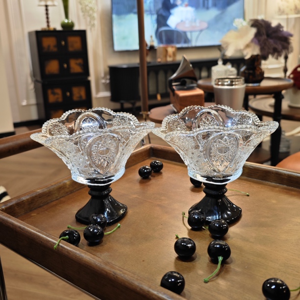 【拍一发二】高级感创意太阳花浮雕玻璃高脚果盘 客厅点缀装饰品