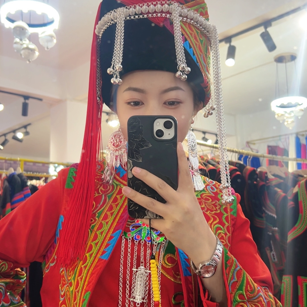 云南少数民族绿春哈尼族机绣大花传统服饰经典好看民族风五件套