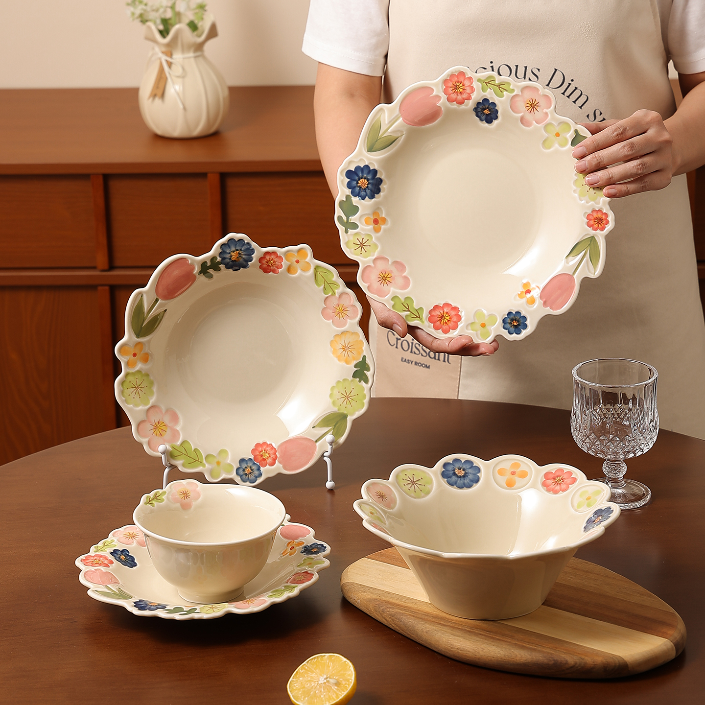 复古浮雕花卉釉下彩陶瓷米饭碗面碗甜品水果碗漂亮餐具高级感小众