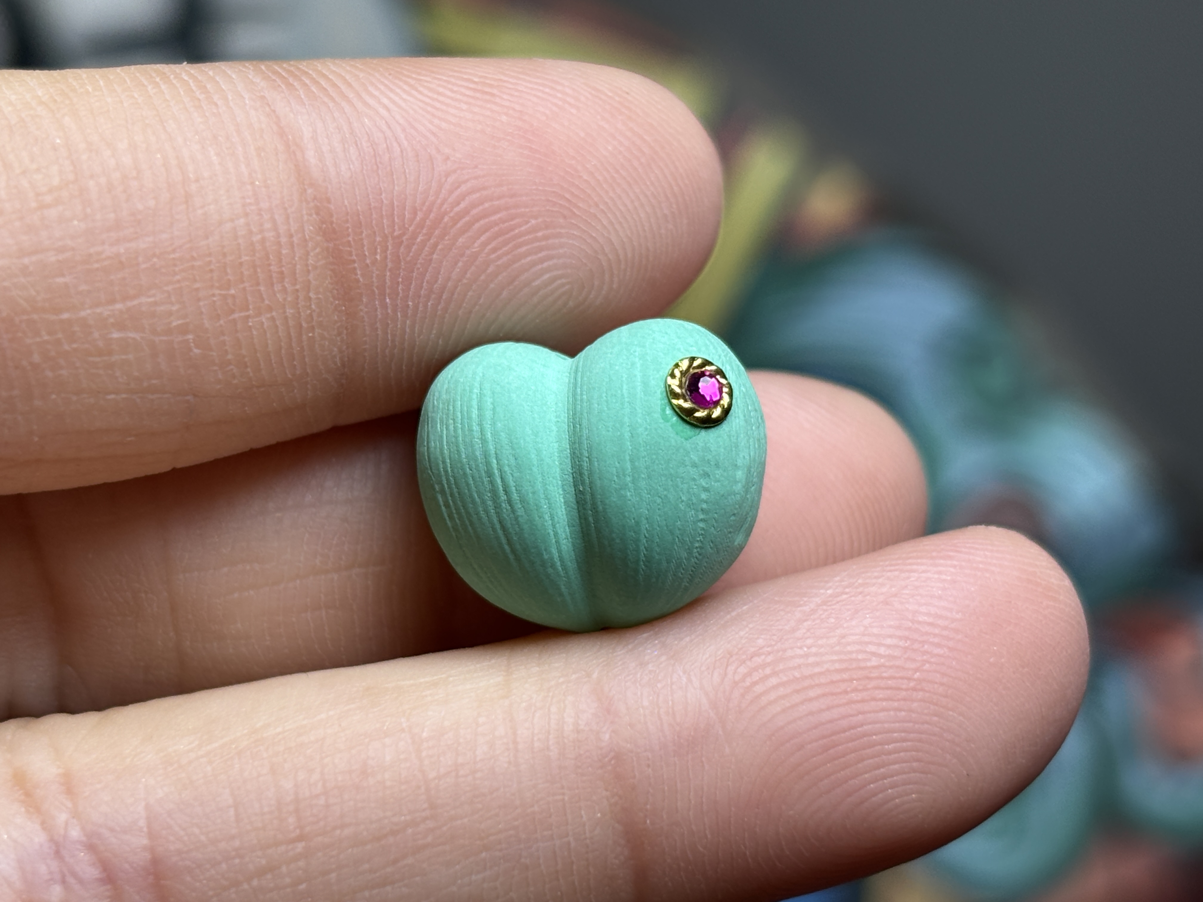 湖北料镶嵌屁桃爱心配珠配饰！雾面磨砂款！尺寸14.8mm配件