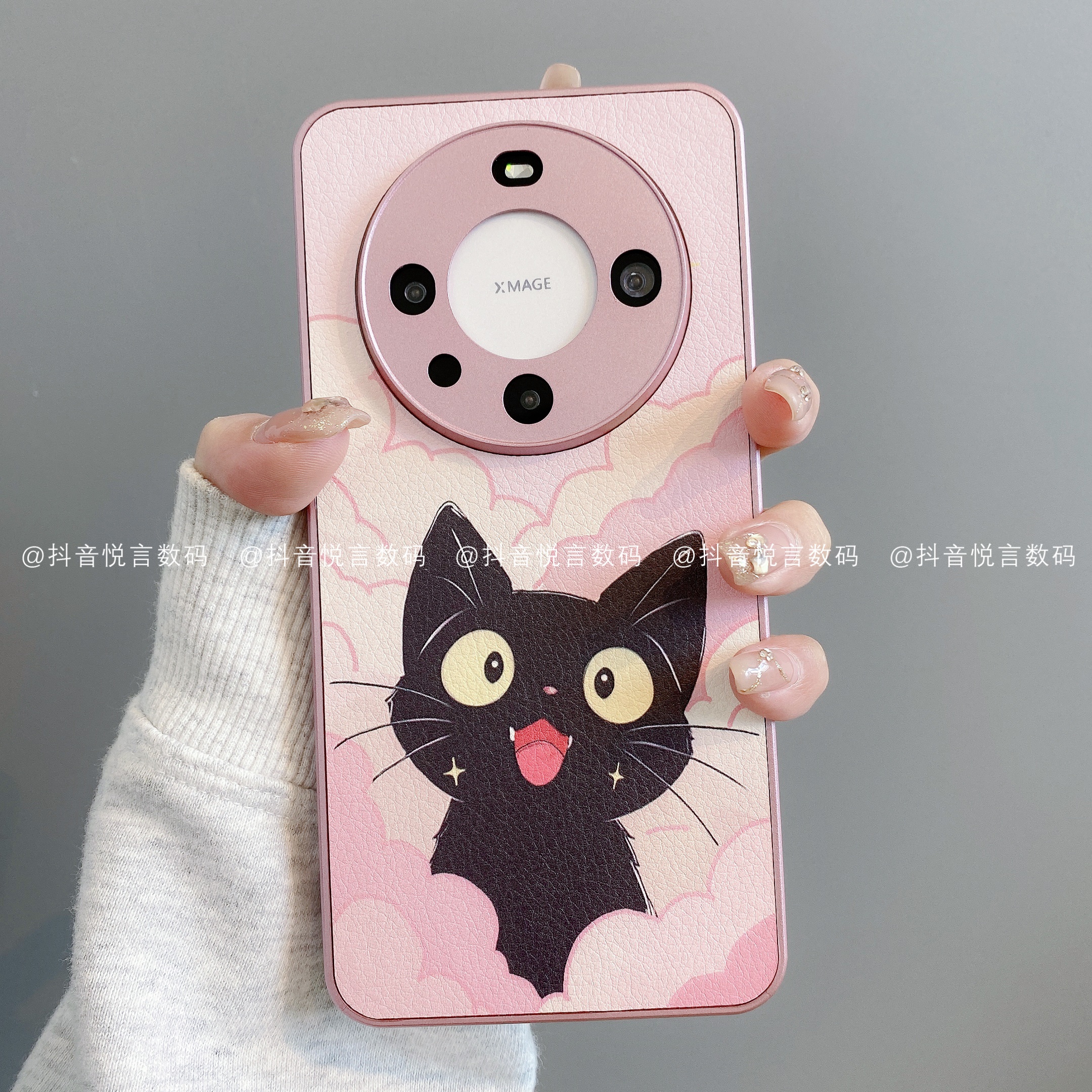 金属皮革适用华为mate70pro/60/50/40/30苹果16pro小米手机壳黑猫