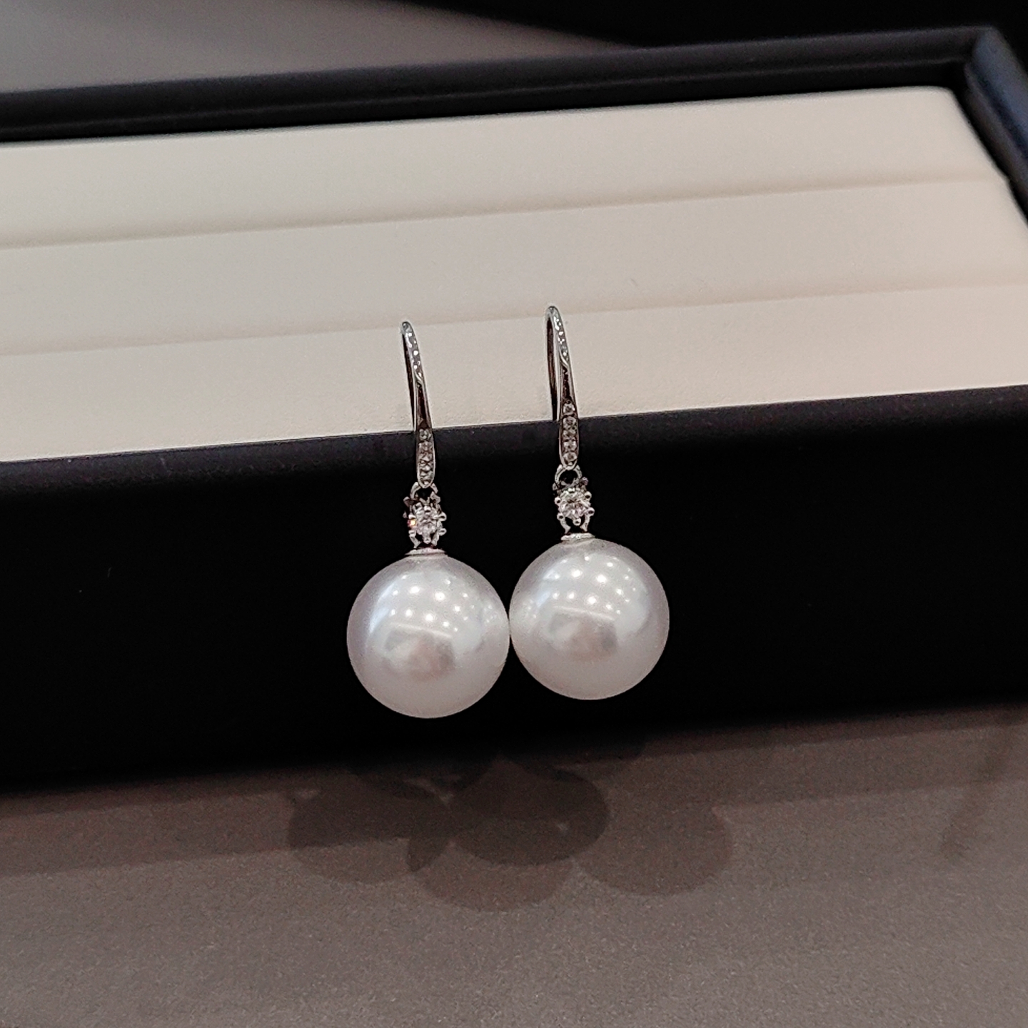 925银耳饰 S925银经典款白珠14MM轻奢百搭简约强光优雅气质耳钩