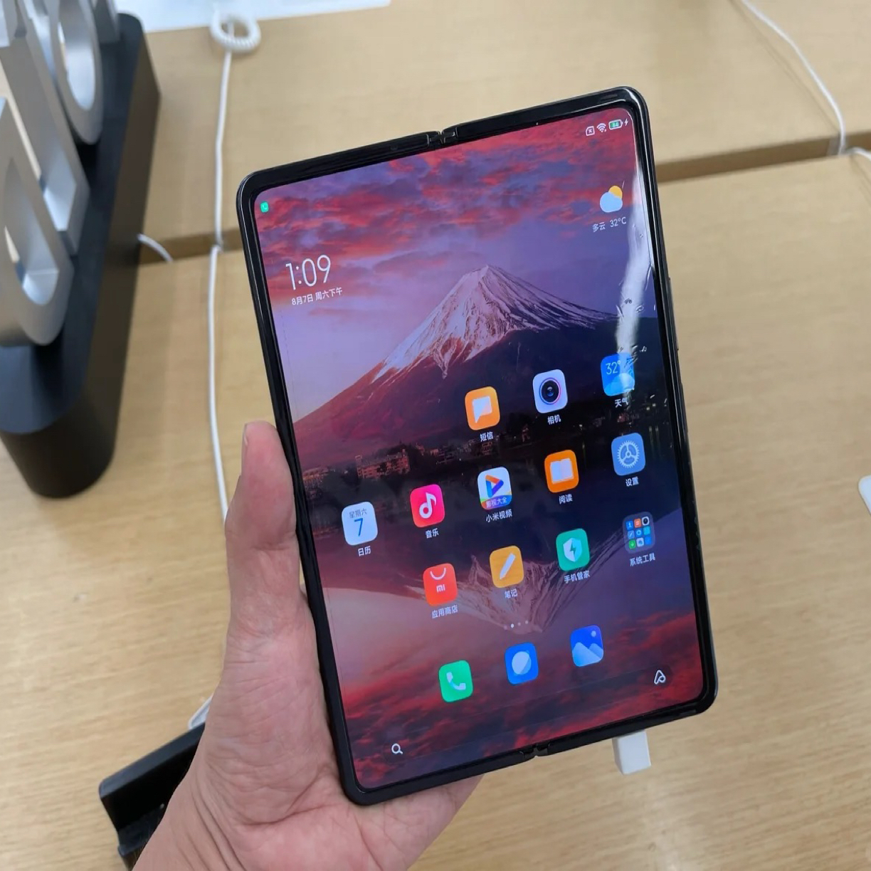 9新 Xiaomi/小米 MixFold黑色双卡折叠屏折叠手机超薄手机推荐