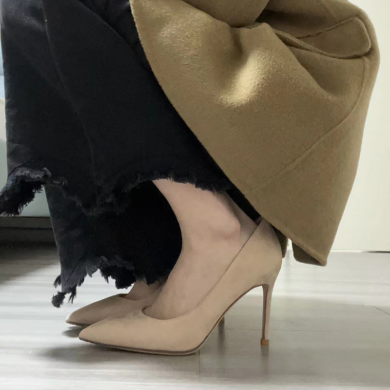 飞燕女鞋2025秋冬新款绒面裸色高跟鞋细跟高级感真皮尖头浅口单鞋
