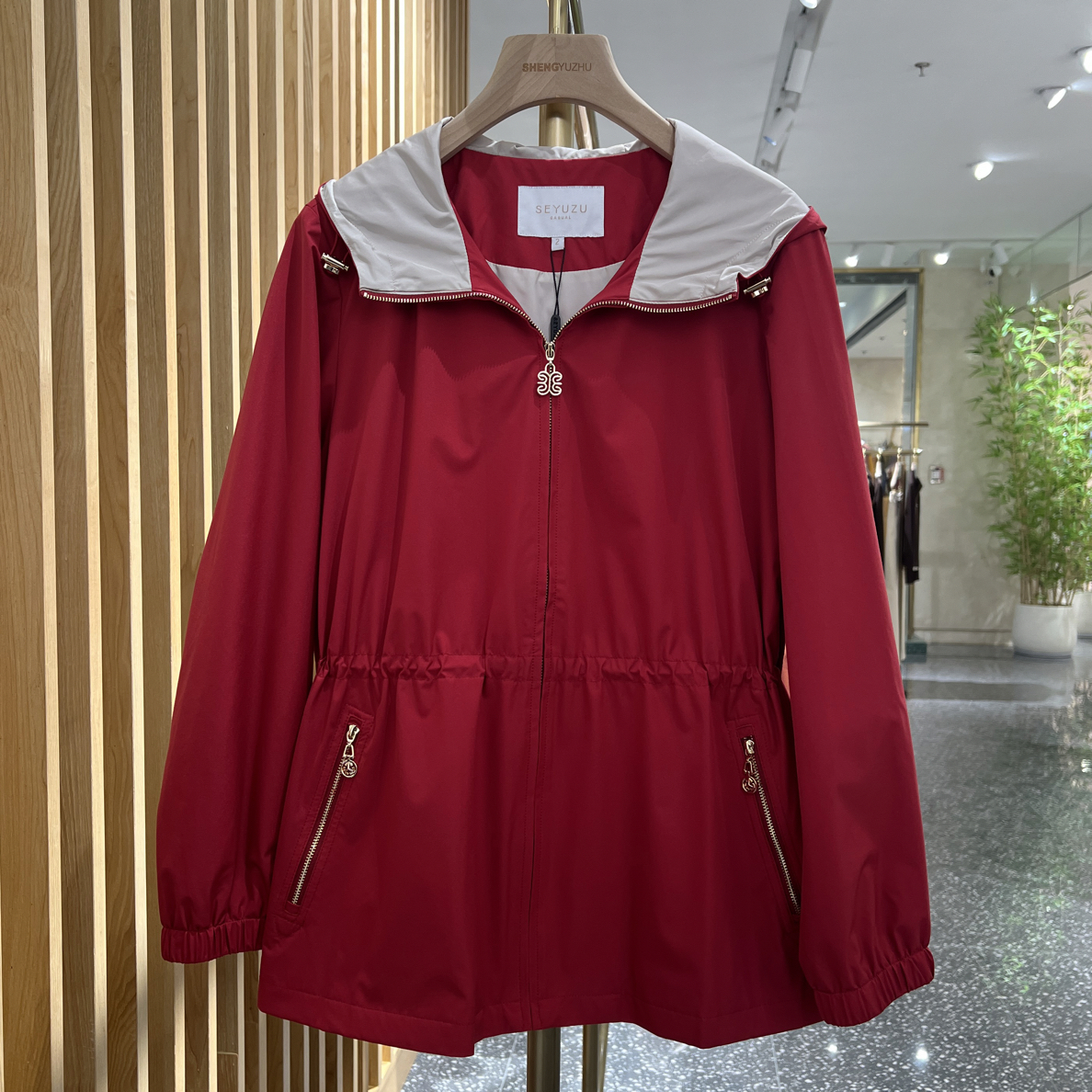 声雨竹7P404短款连帽女拉链常规款短外套上衣收腰春秋宽松休闲