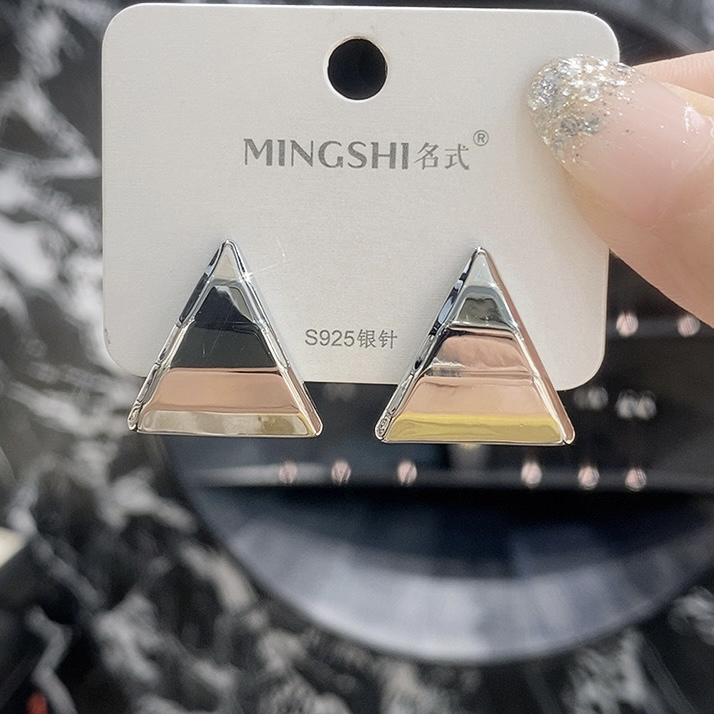 铜合金耳饰 欧美冷风小众设计款三角耳饰耳钉
