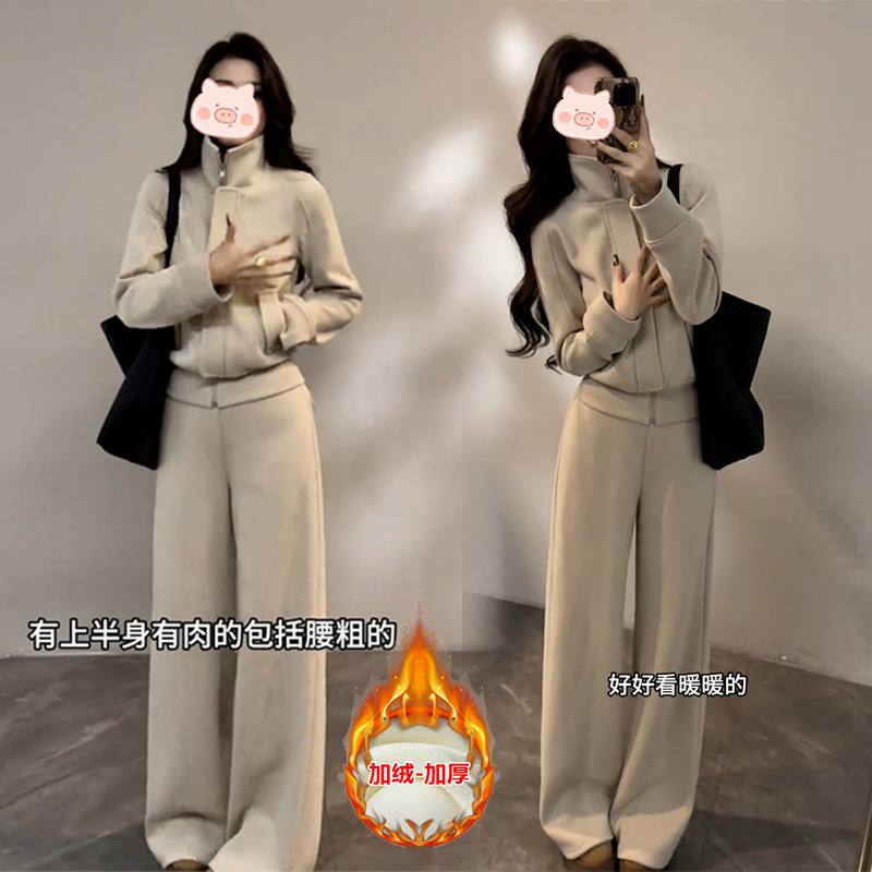 2025年冬季新款穿搭一整套时尚百搭短裤加绒外套+休闲裤两件套女