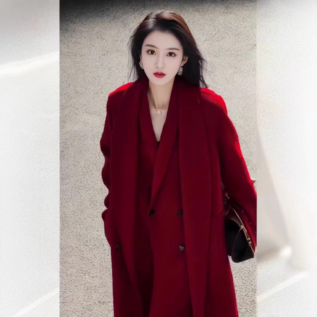 2025本命年红色毛呢大衣女秋冬新款高级感法式小香风长款呢子外套