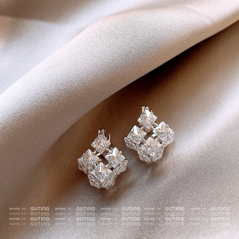 铜合金合成锆石耳饰 16226（重工）满镶嵌方块耳环女轻奢高级感耳饰