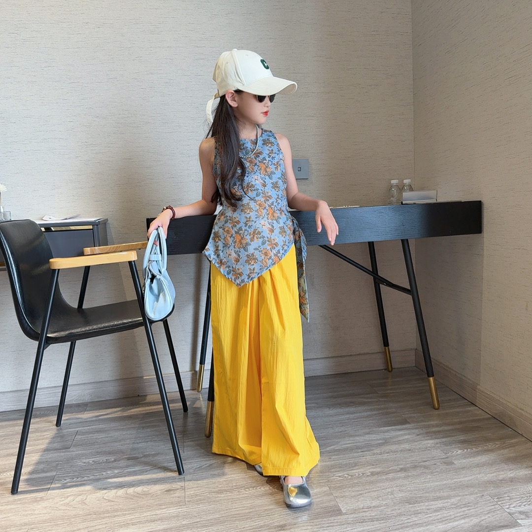女童夏季穿搭无袖碎花背心套装女大童儿童夏装宽松阔腿裤两件套