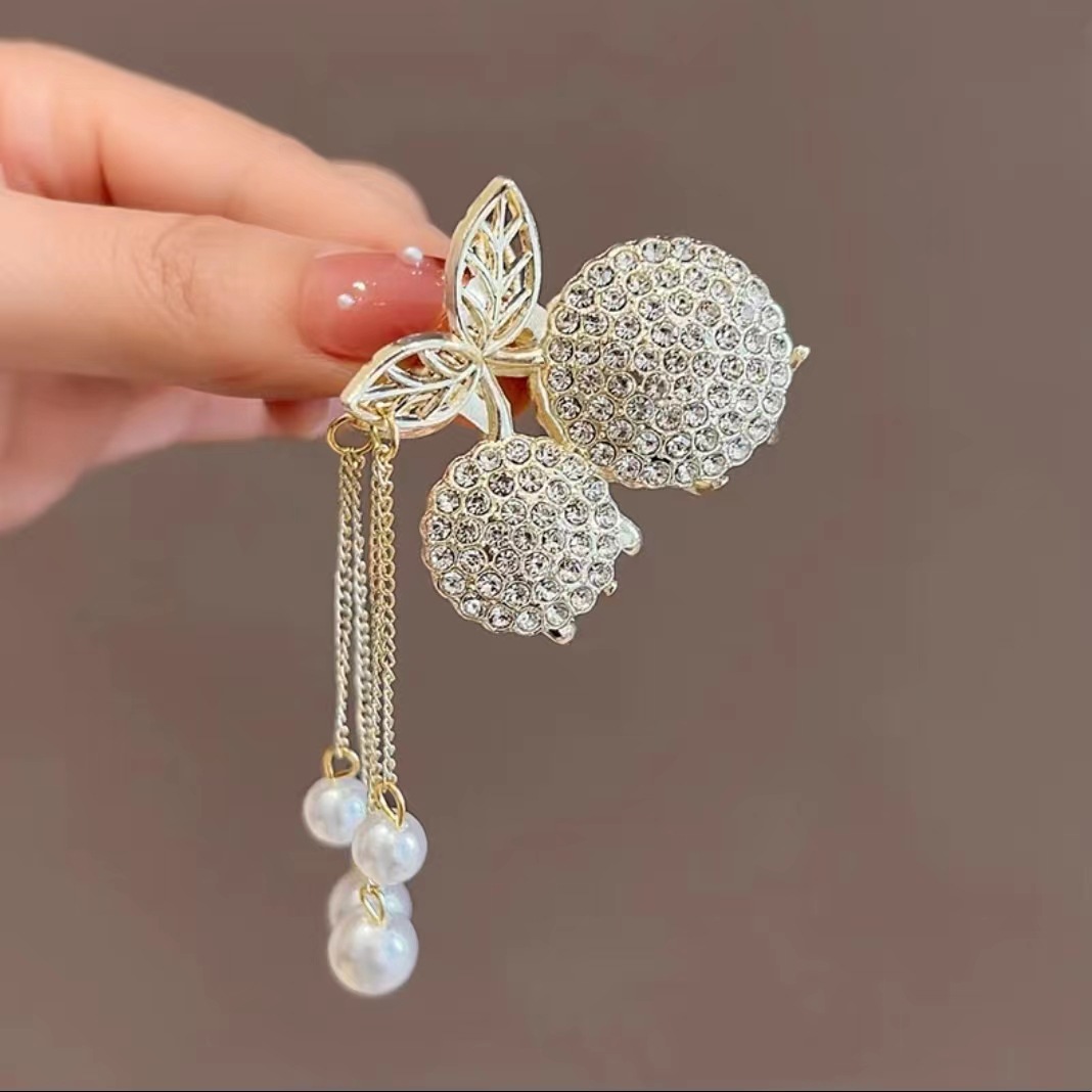 满钻樱桃流苏小抓夹可爱珍珠兔子金属高马尾固定抓夹防塌顶夹发饰