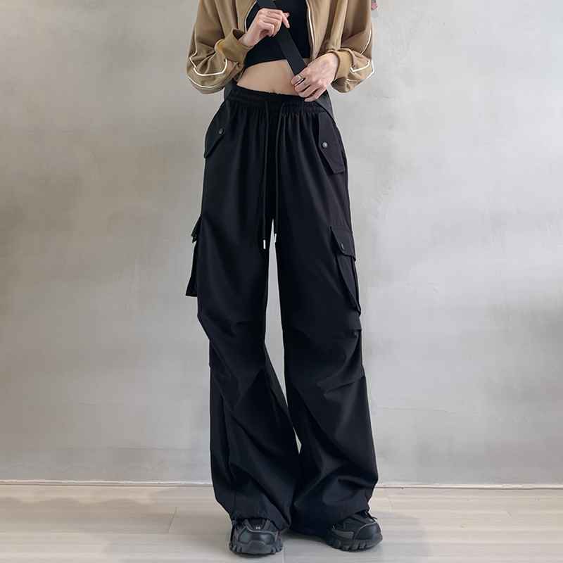 美式黑色工装裤女2025初秋季宽松冲锋登山阔腿裤休闲小个子运动裤