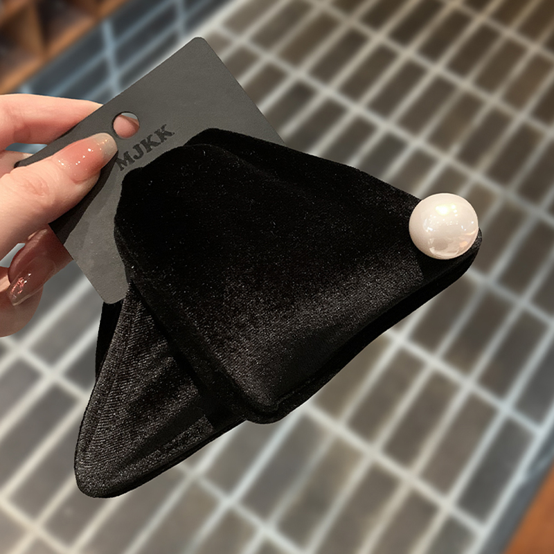 赫本风丝绒仿珍珠鲨鱼夹韩国名媛小香风气质高级感半扎发抓夹顶夹