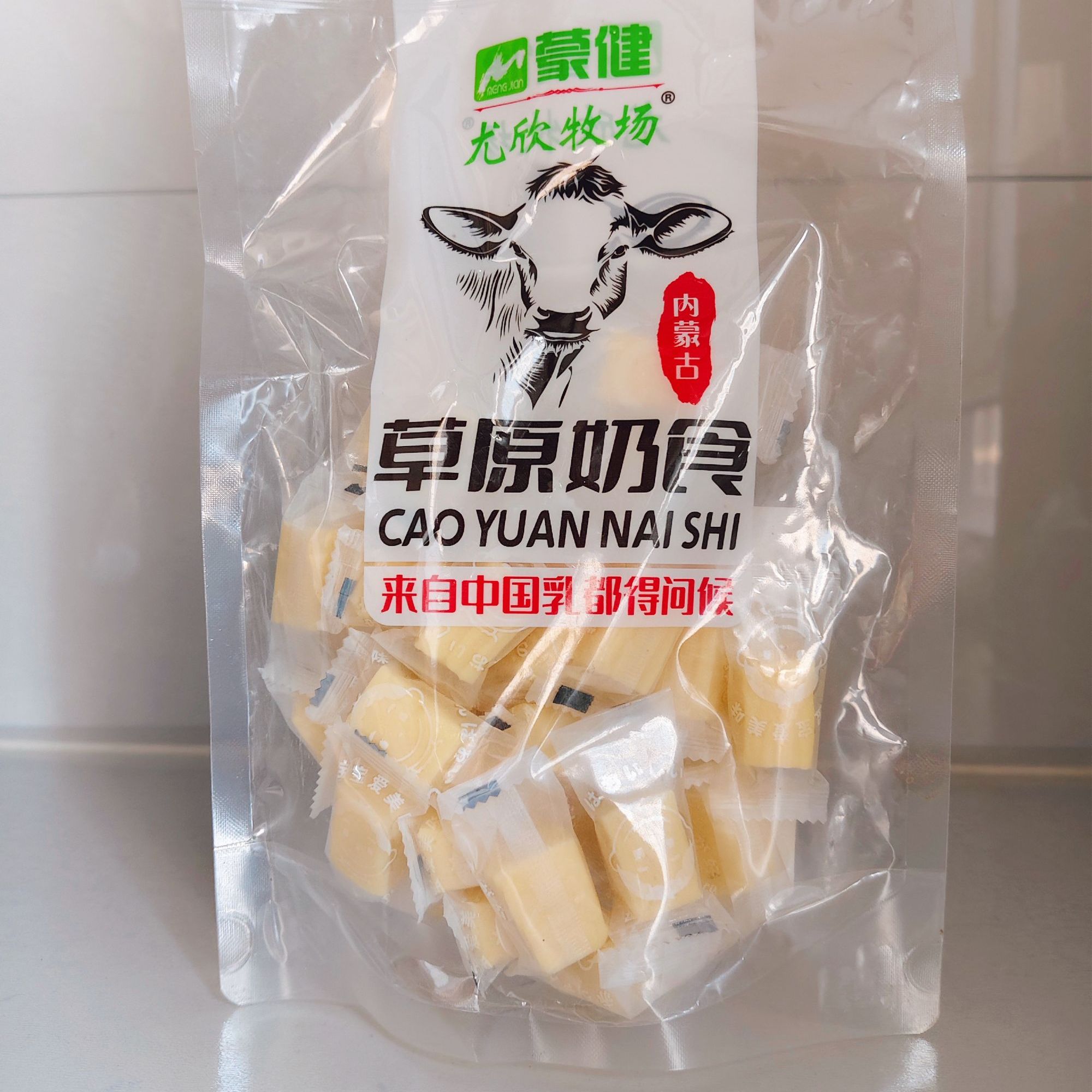 内蒙特产枕式干噎酸奶制品