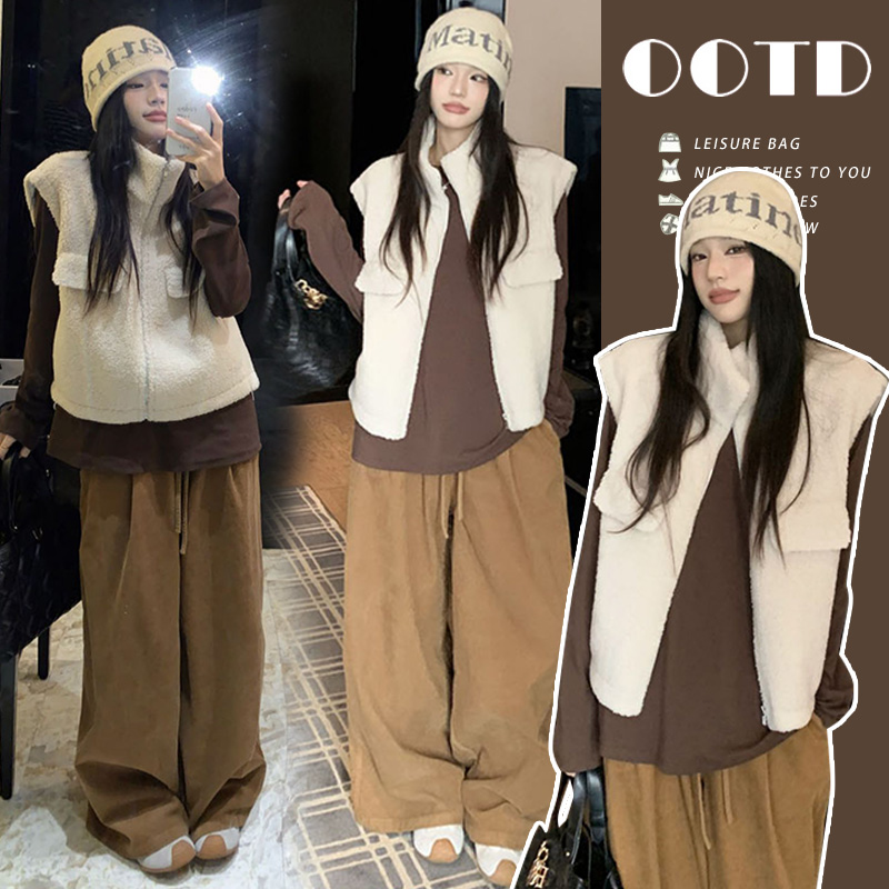 孕妇套装秋冬高级感立领羊羔毛马甲外套秋冬打底T恤+阔腿裤三件套