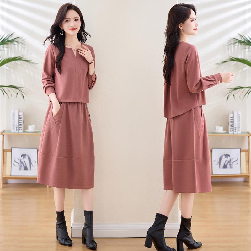 初春长袖小个子套装裙2025新款女装大码胖mm遮肉时髦高级感两件套