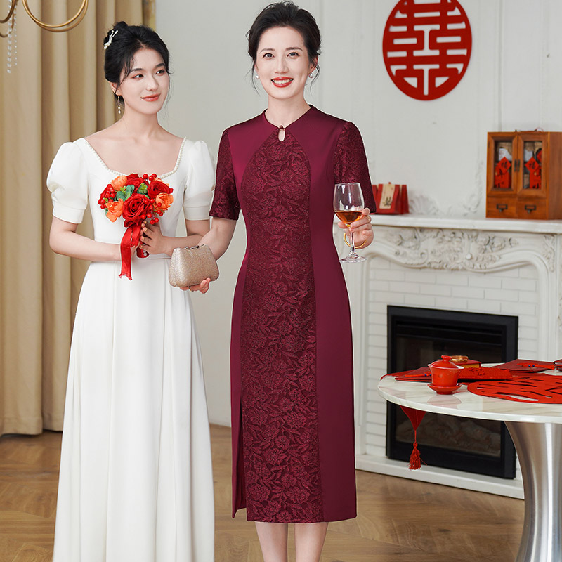 5931酒红色喜妈妈婚宴装礼服高端年轻气质喜婆婆结婚旗袍修身优雅