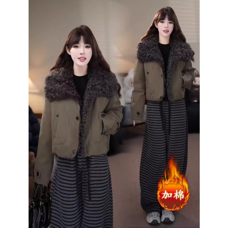 拉夏贝尔工装大翻领毛毛拼接外套女2025冬季新款宽松夹棉夹克上衣