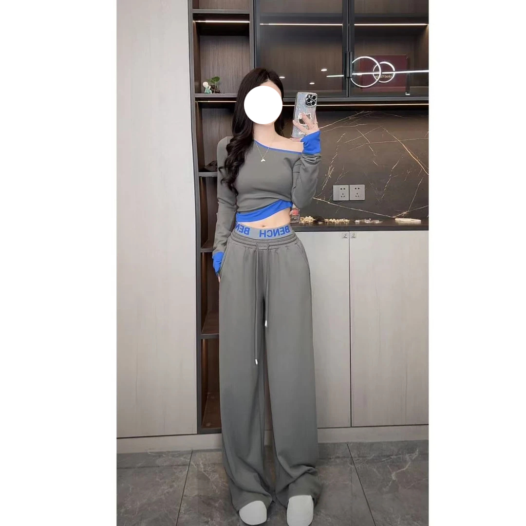 漫漫【满分休闲组】拼色辣妹露肩上衣＋字母腰头拼接休闲裤两件套