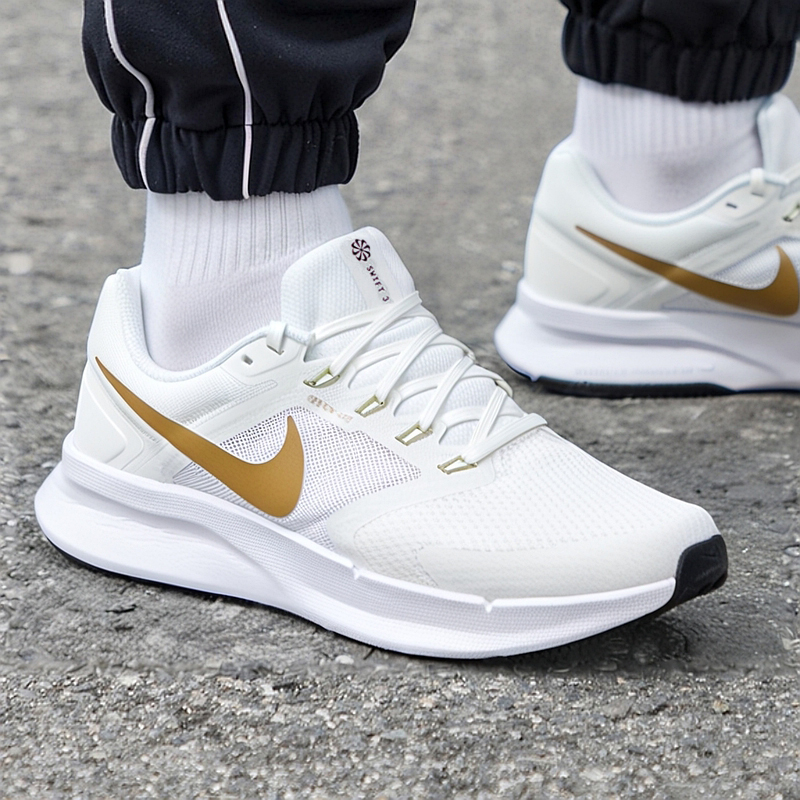Nike耐克男鞋跑步鞋子RUN SWIFT 3基础跑鞋缓震透气运动鞋DR2695