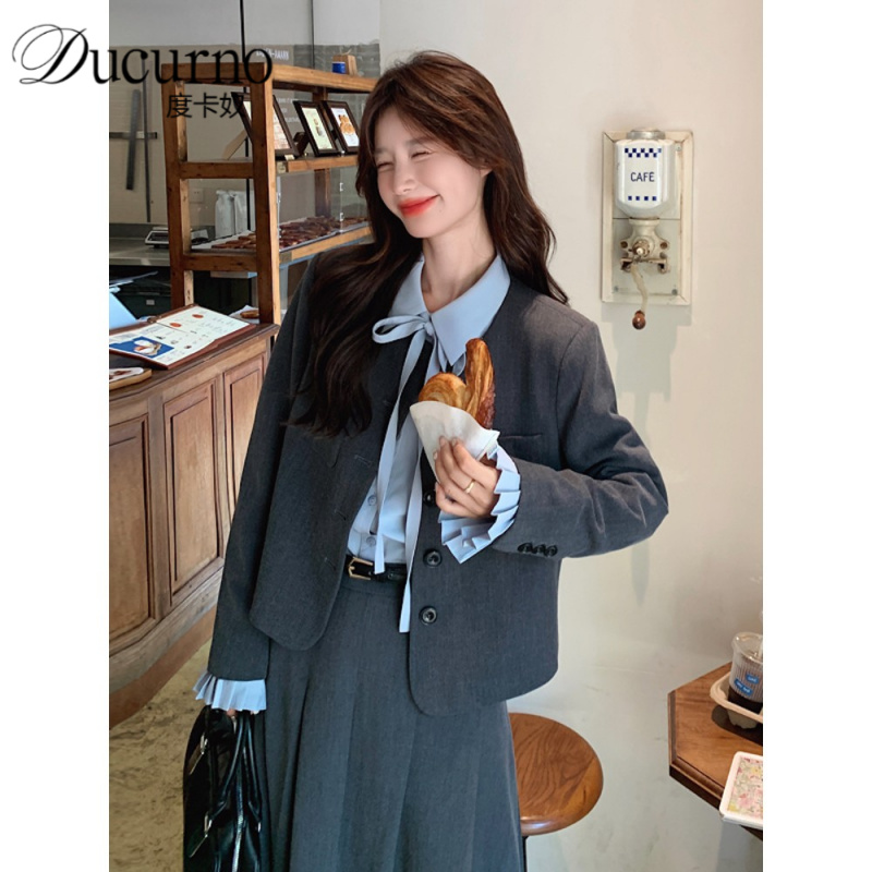 灰色学院风西装套装裙女2025秋季新款蝴蝶结衬衫百褶半身裙三件套