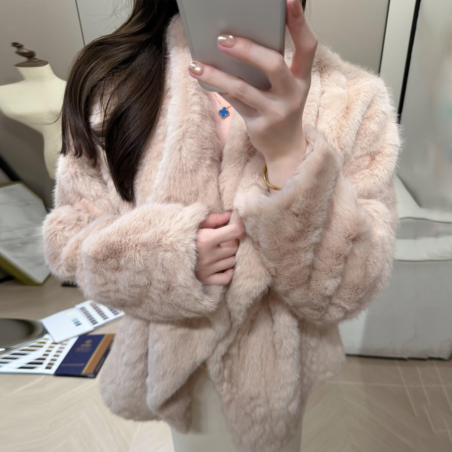 人造皮草 千金感软软温柔毛茸茸年轻款环保皮草女时尚毛毛外套冬