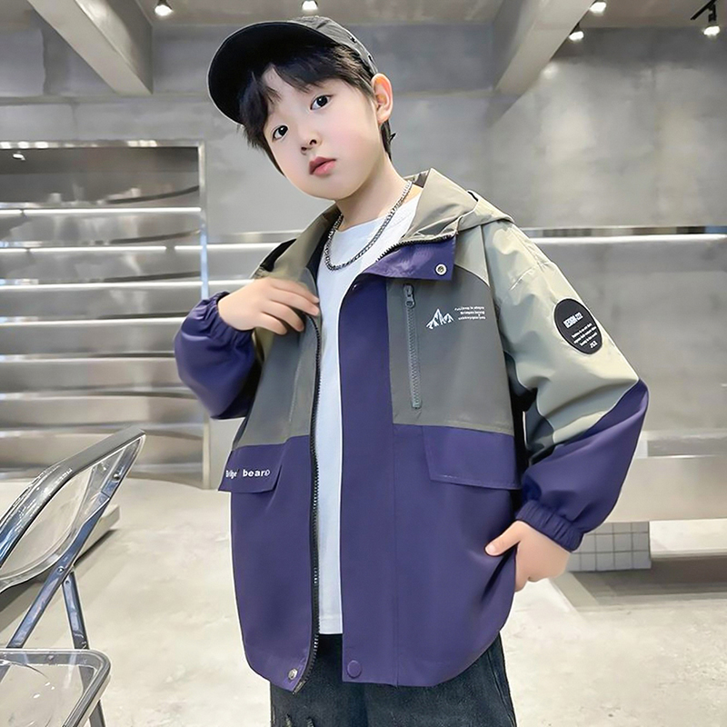 男童外套秋冬款儿童冬装冲锋衣防水休闲百搭防风衣2025新款中大童