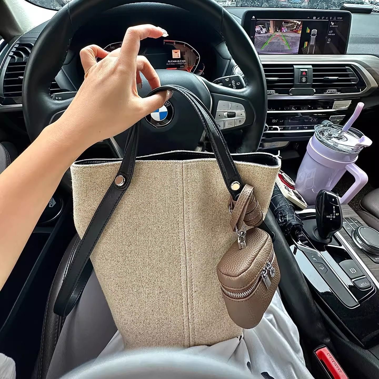 小众亚麻大容量水桶包高级感百搭腋下包2025复古通勤单肩手提包女