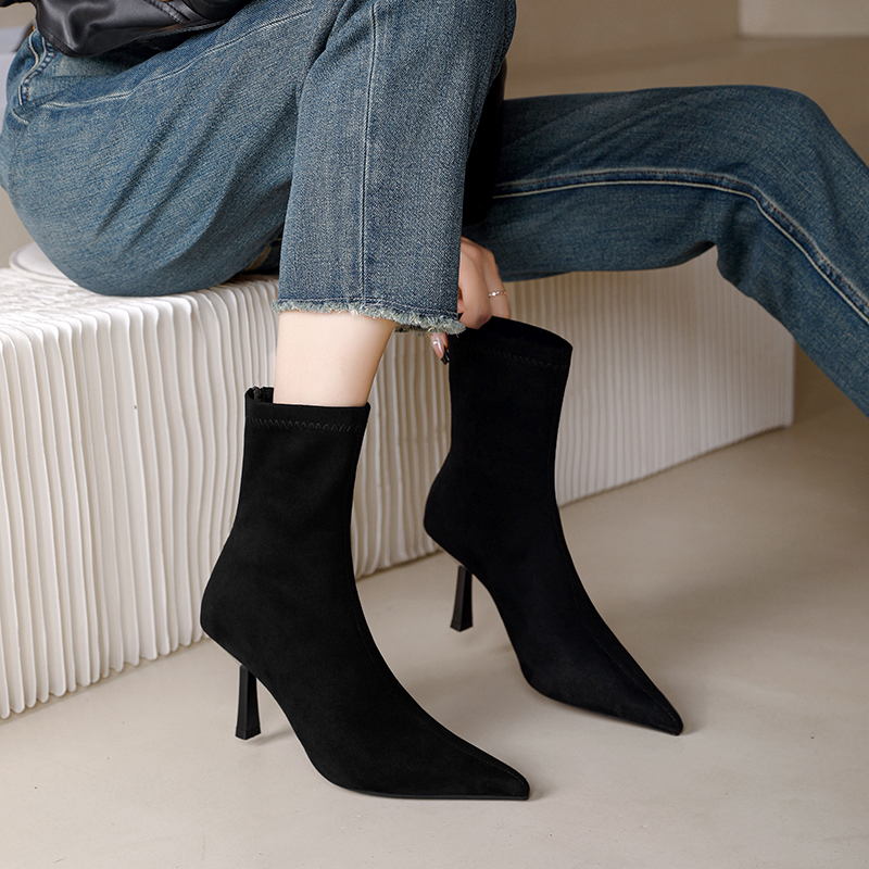 2025年秋冬新款时尚百搭绒面拉链女靴细跟短筒高跟单鞋尖头短靴女