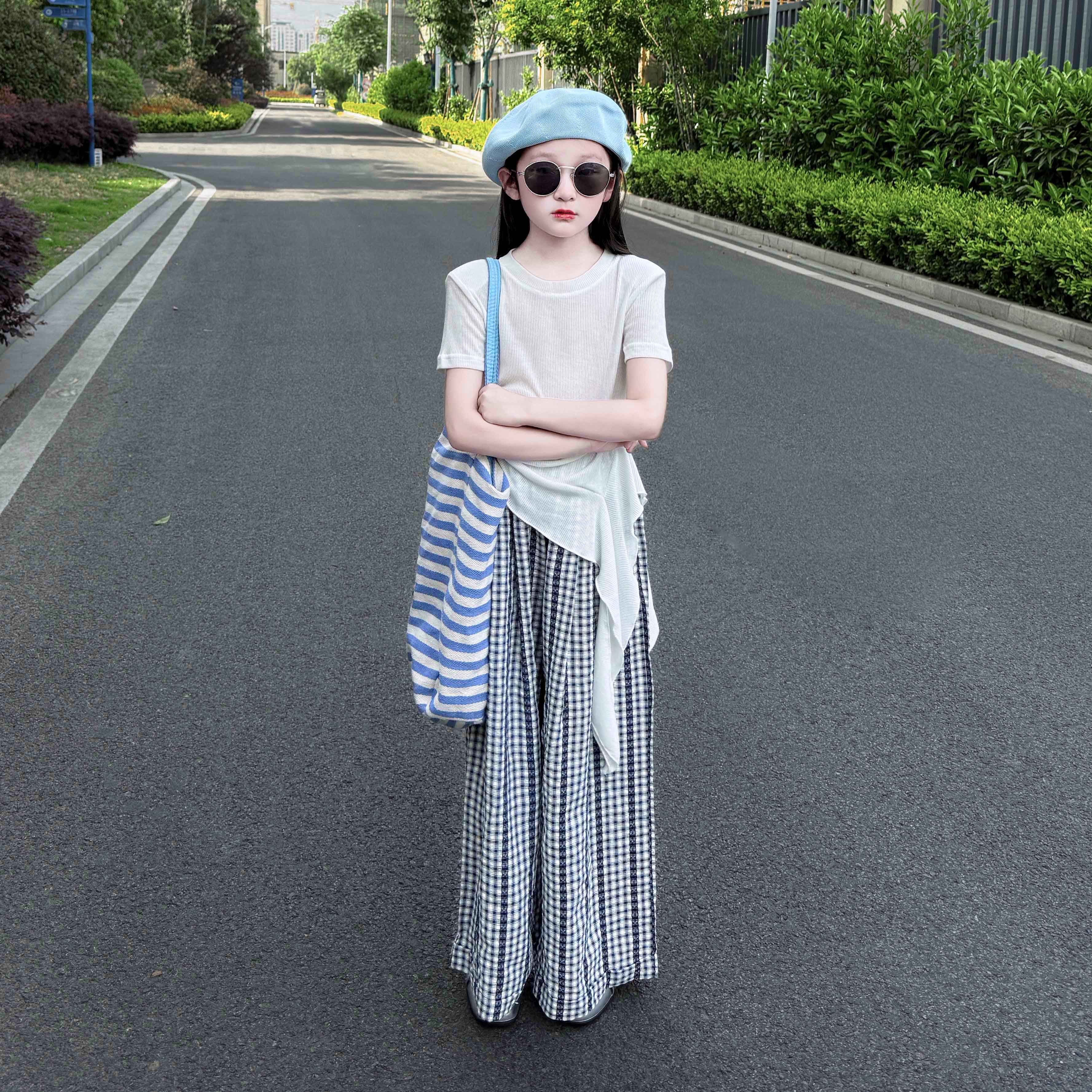 女童夏季裤子2025新款儿童格子裤薄款洋气女孩中大童长条短袖套装