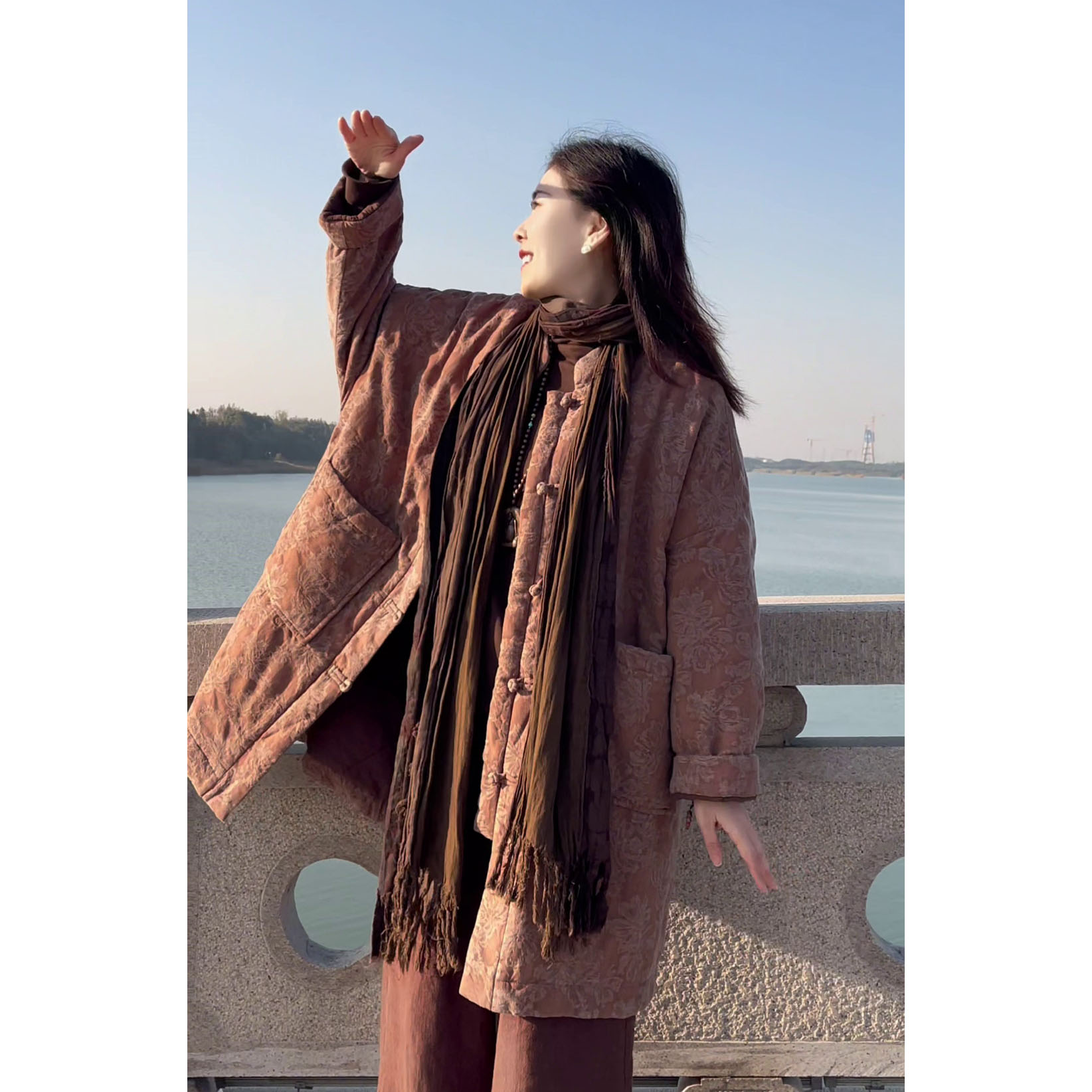 花汐语【归予】高品质亚麻提花中长款棉服外套女上衣