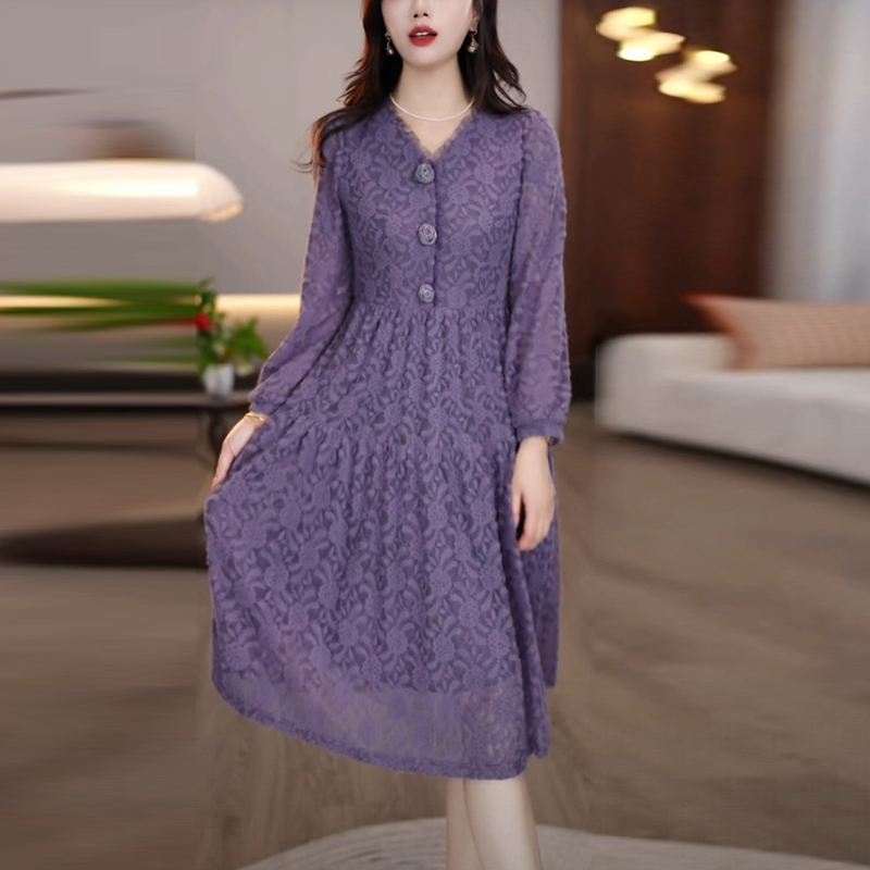 勾花蕾丝紫色高贵女装2025秋季新款长袖V领遮肉显瘦小个子连衣裙
