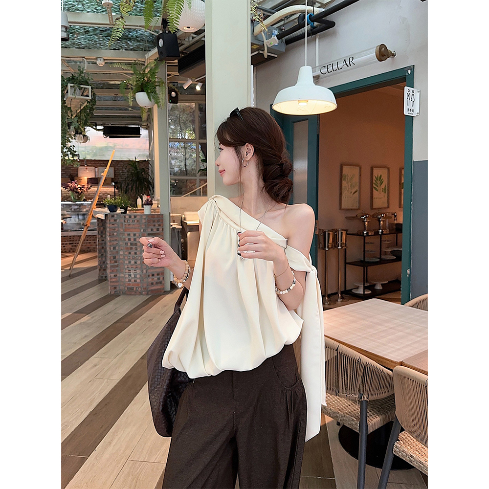 【斜肩飘带设计 轻盈飘逸垂坠感】法式斜肩荡量飘带上衣21321