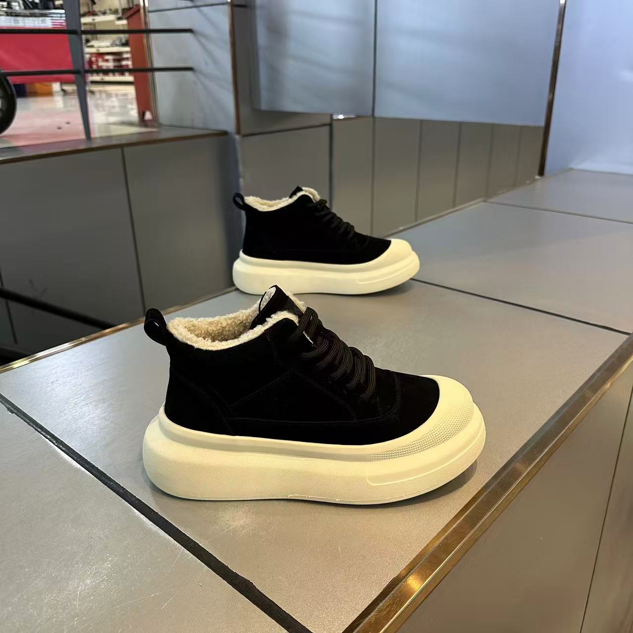 男鞋2025冬季加绒保暖时尚潮流百搭厚底增高舒适软底系带休闲鞋