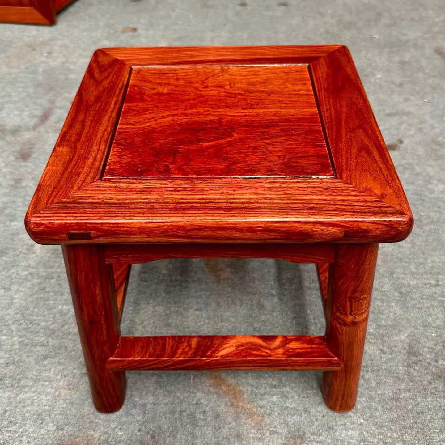 红木刺猬紫檀小方凳子四方凳家用实木换鞋儿童矮凳花梨木小凳子