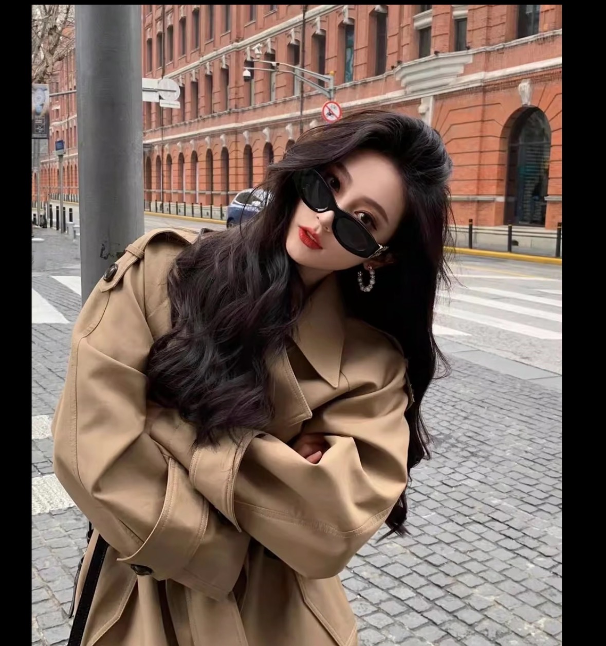 《巴黎旧梦》经典风衣外套女2025新款秋季长款大翻领双排扣气质大衣