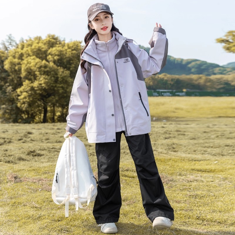 女童外套春秋款2025新款中大童三合一秋季休闲时尚连帽冲锋衣潮